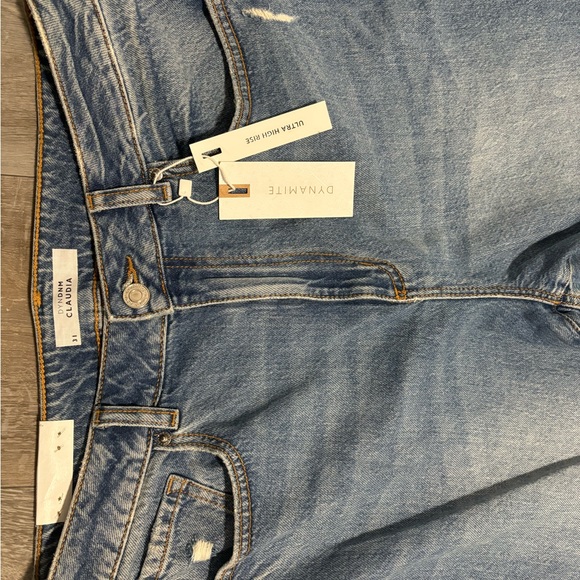 Dynamite Jeans - Picture 4 of 4